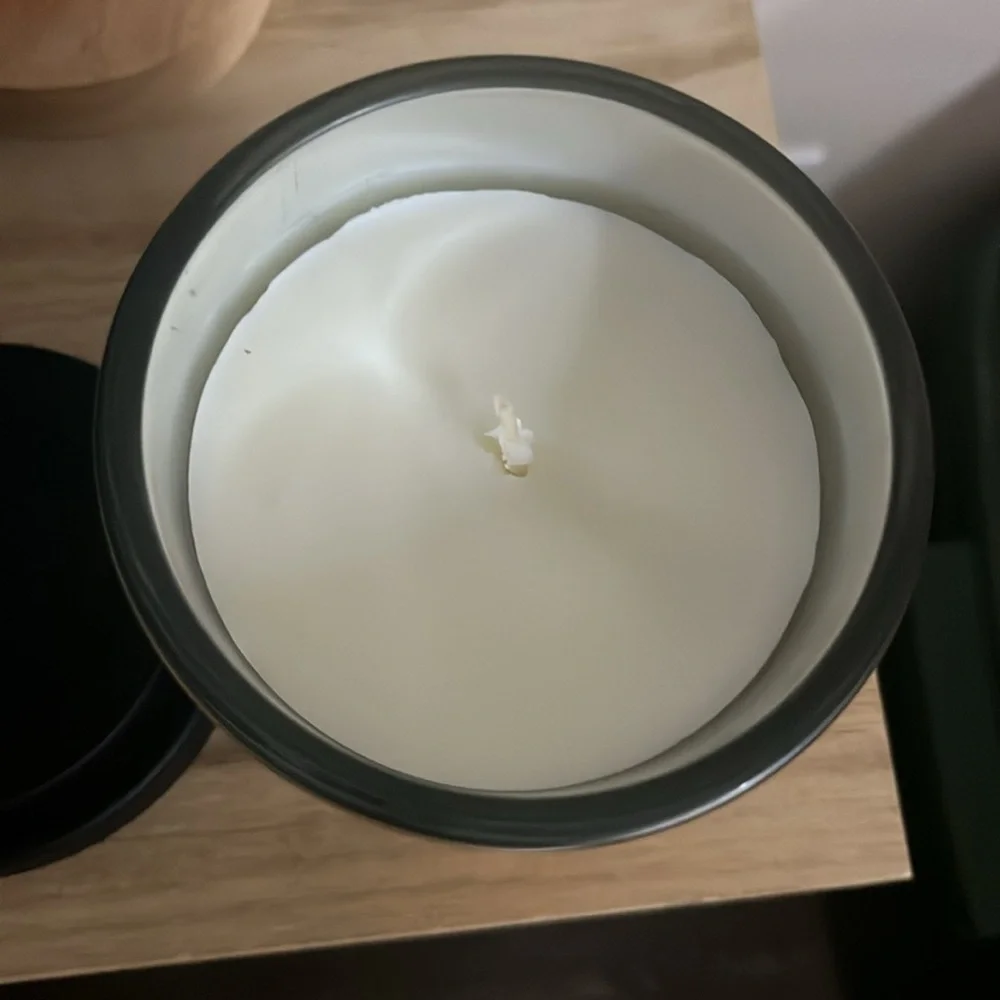 CANDY CORN LATTE CANDLE-NEW
